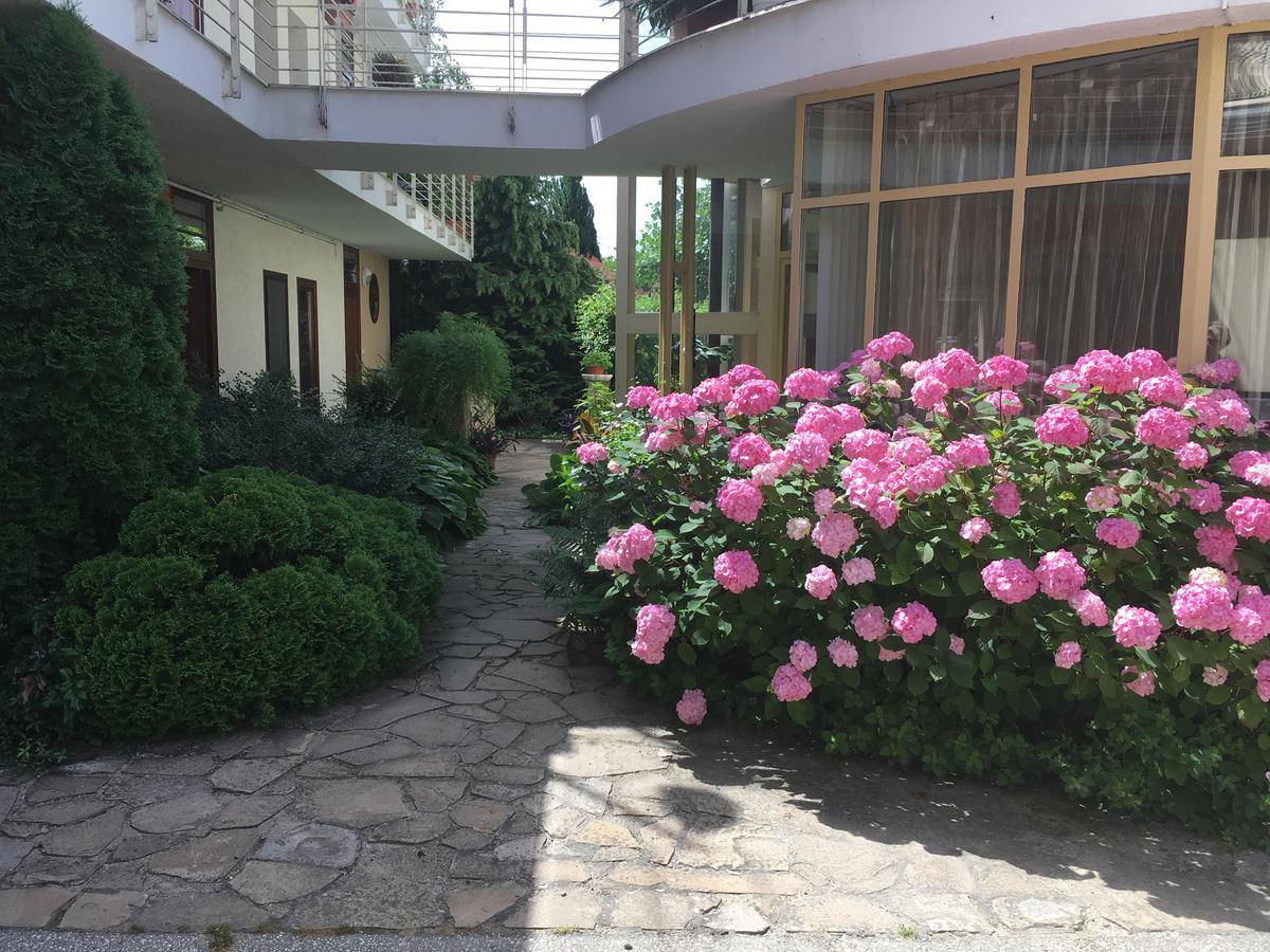 Feng Shui Wellness Apartmanhaz Hévíz Buitenkant foto